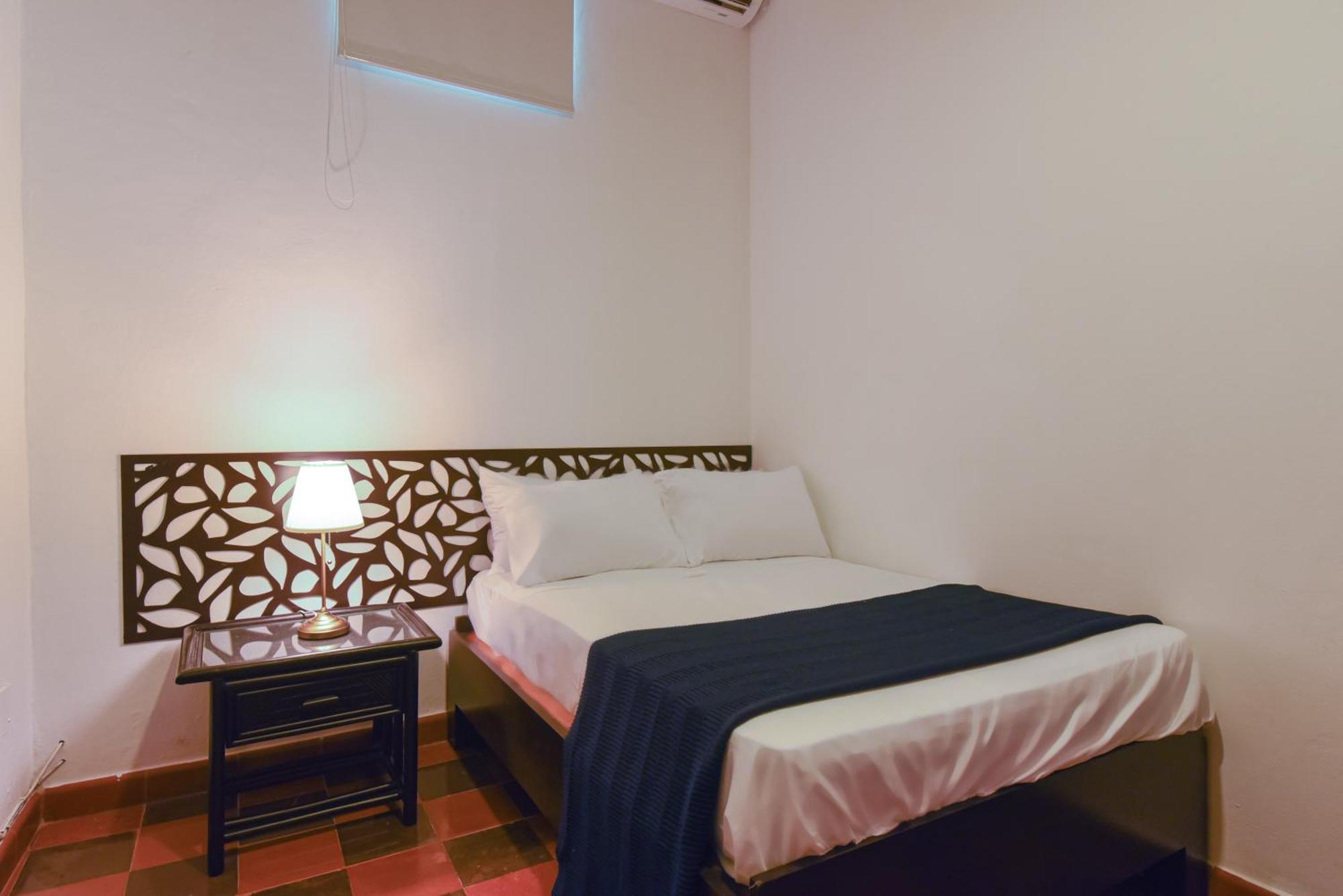 Ph 19 Guesthouse Hotel In Gazcue Santo Domingo Quarto foto