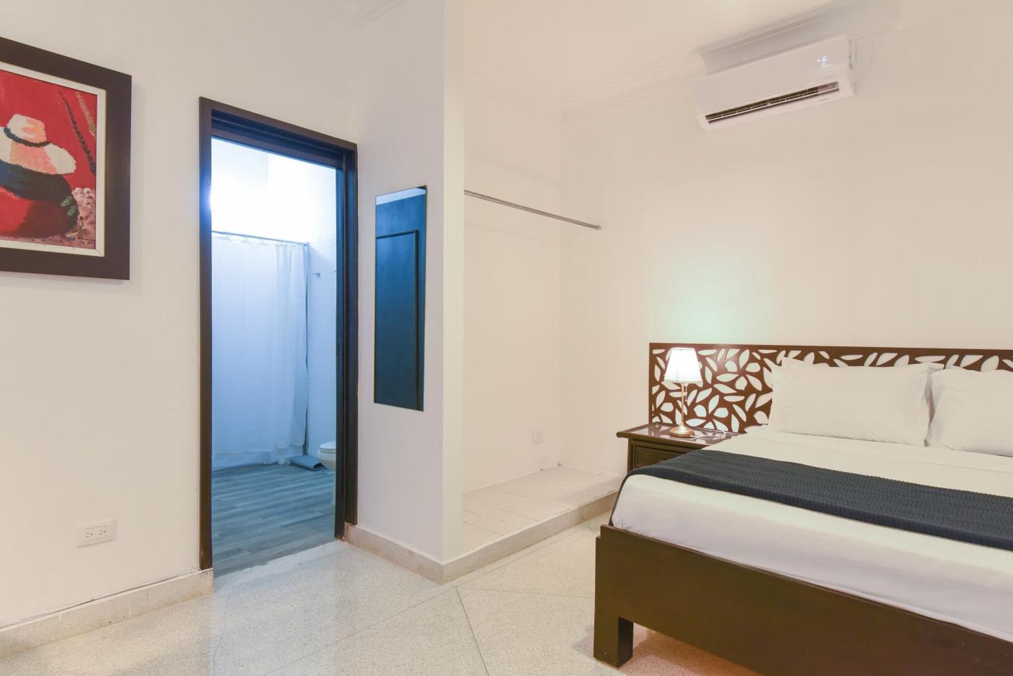 Ph 19 Guesthouse Hotel In Gazcue Santo Domingo Quarto foto